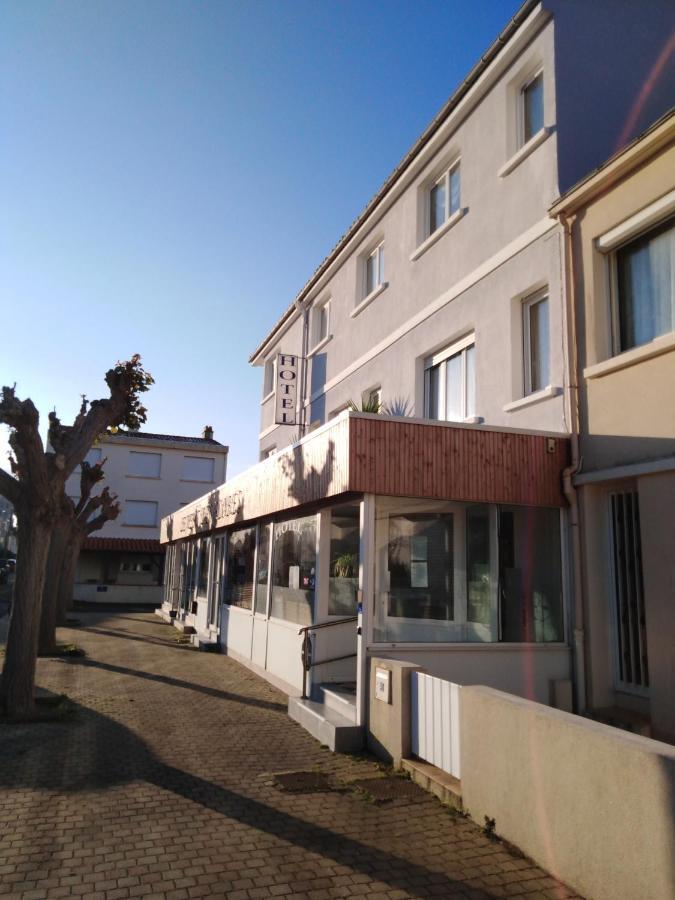 Le Vent Des Globes Hotell Les Sables-dʼOlonne Exteriör bild